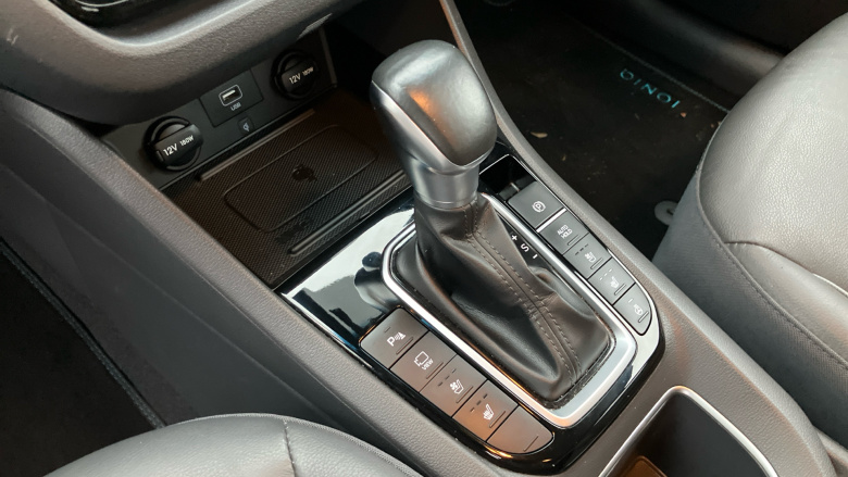 Hyundai IONIQ 1.6 GDi Hybrid Premium SE 5dr DCT Hybrid Hatchback